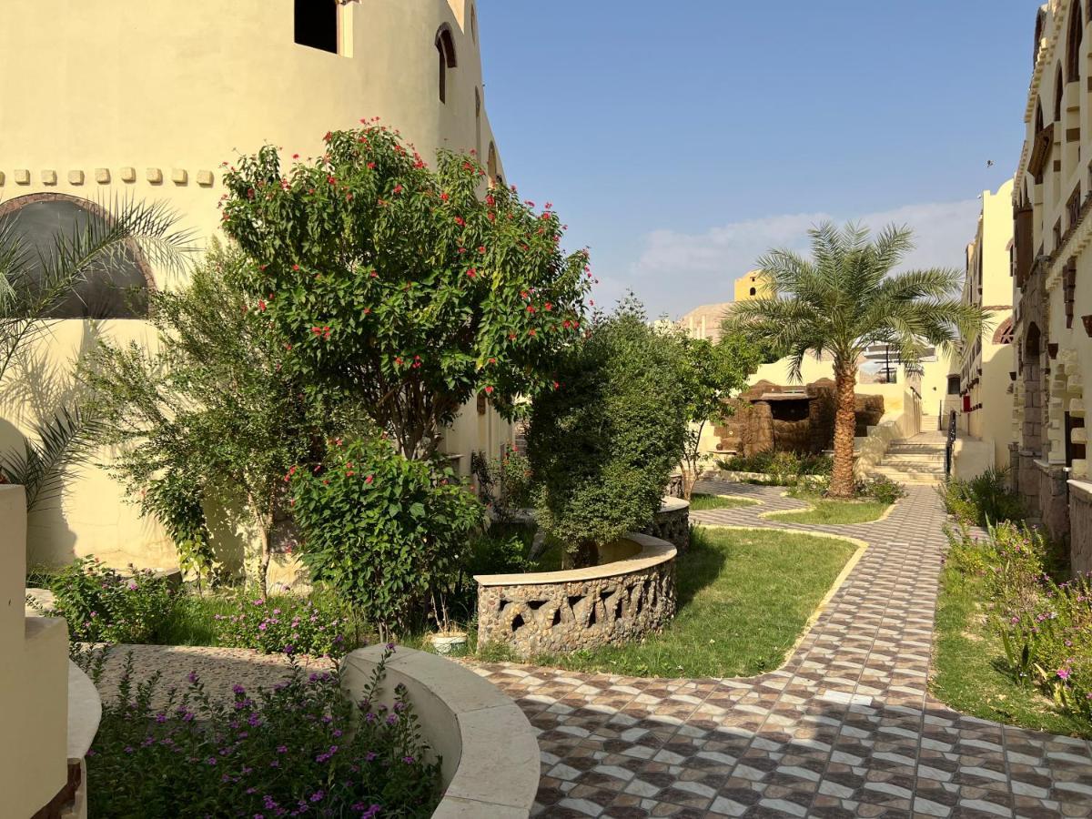 Elphardous Oasis Hotel Luxor Eksteriør billede